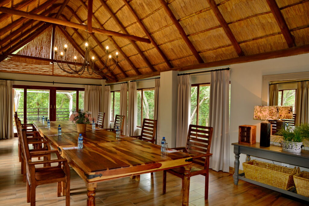 Thanda Manzi Country Hotel